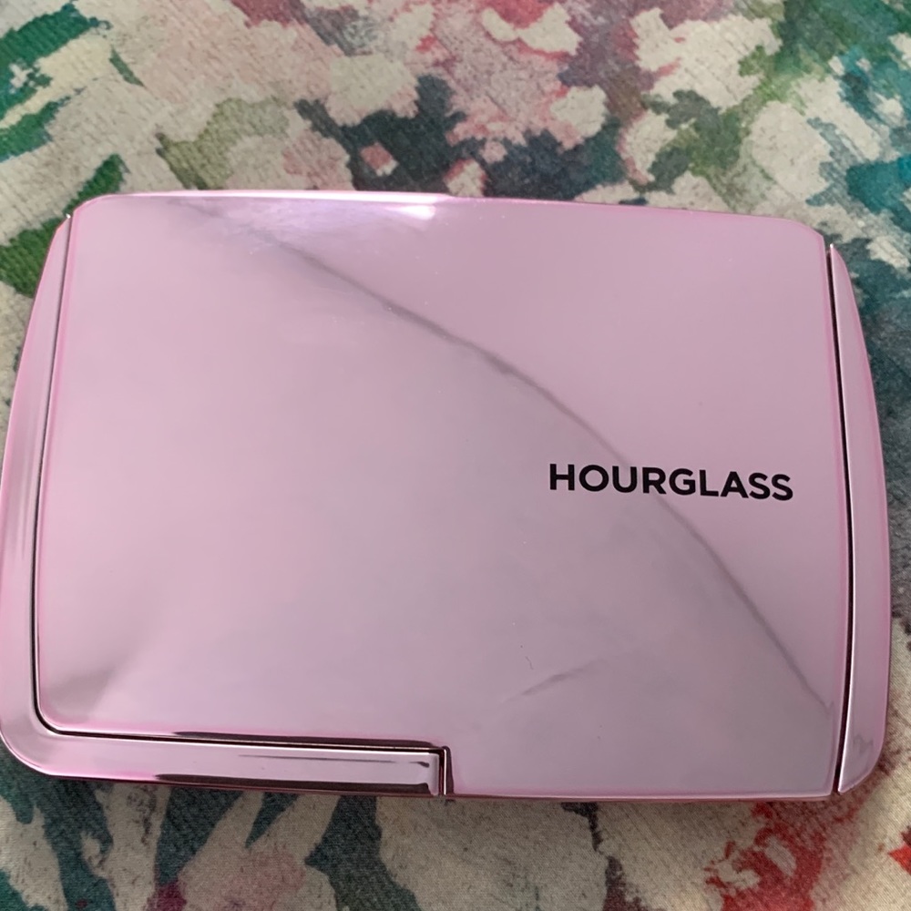 Hourglass ambient light vol 4